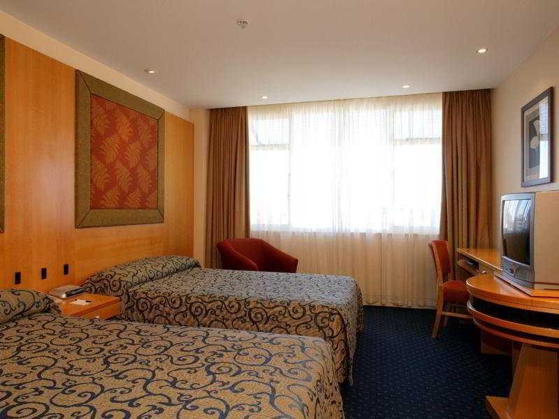 Copthorne Hotel 4*