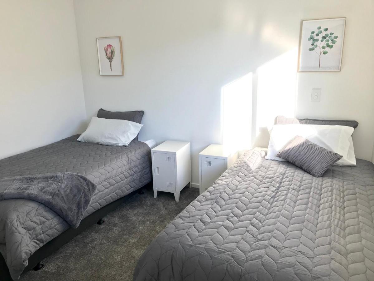 Apartment New Townhouse 5 Min From Central Chch Including Bikes To Use *