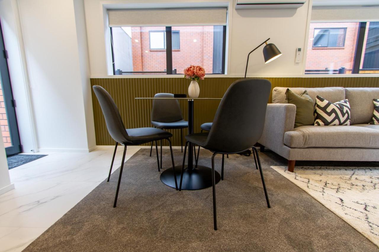 Apartment New Sophisticated City Pad *