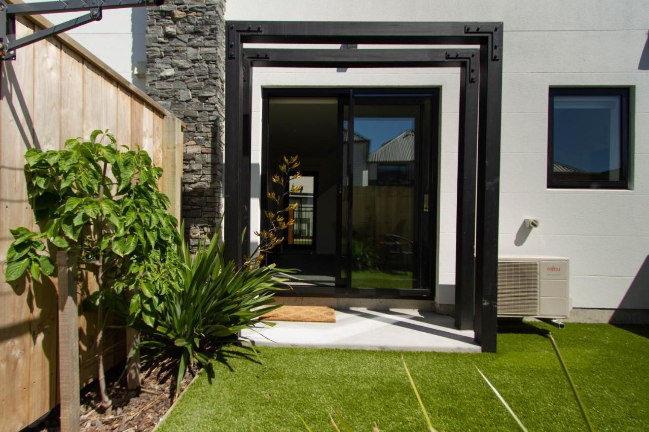 1 Bedroom Gem With Hagley Park At Your Doorstep *