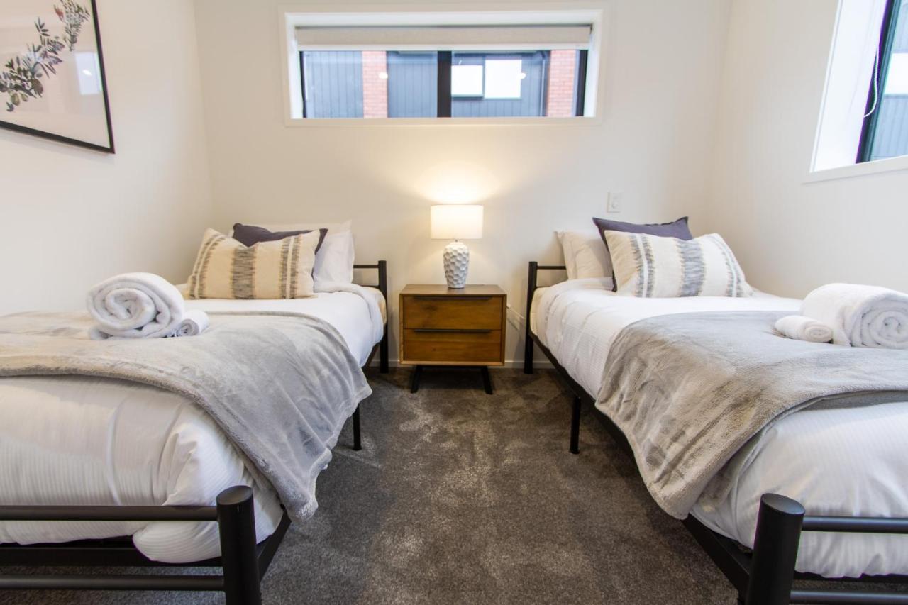 New Sophisticated City Pad *