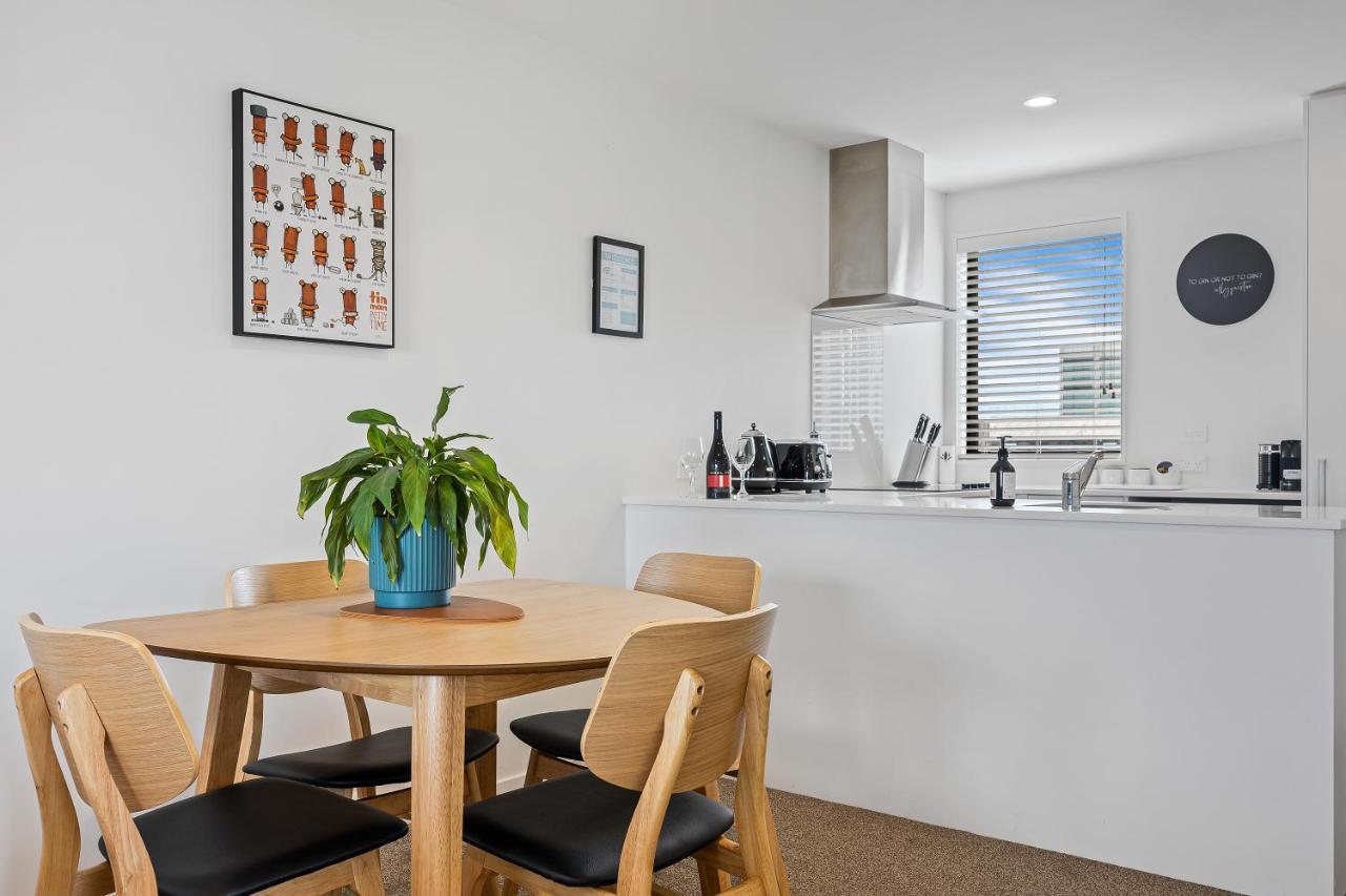 Apartment 2 Bedroom Pad With Free Car Park *