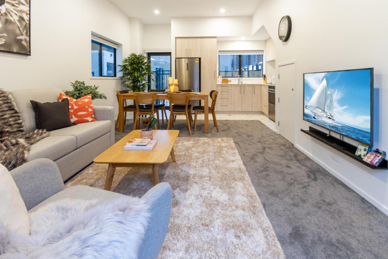 3 Bedroom 2 Bathroom Hagley Parkside Perch Apartment