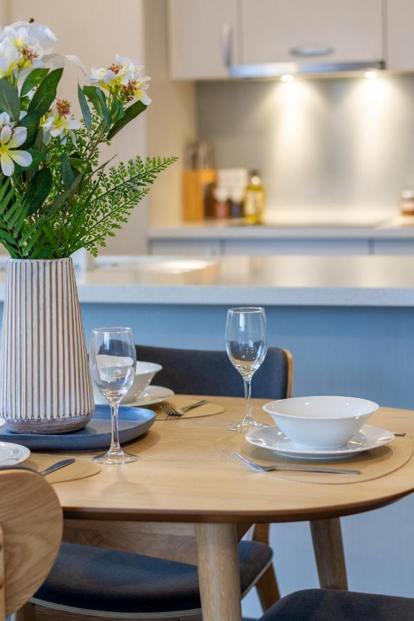 Luxurious - Single Level 2 Bed *