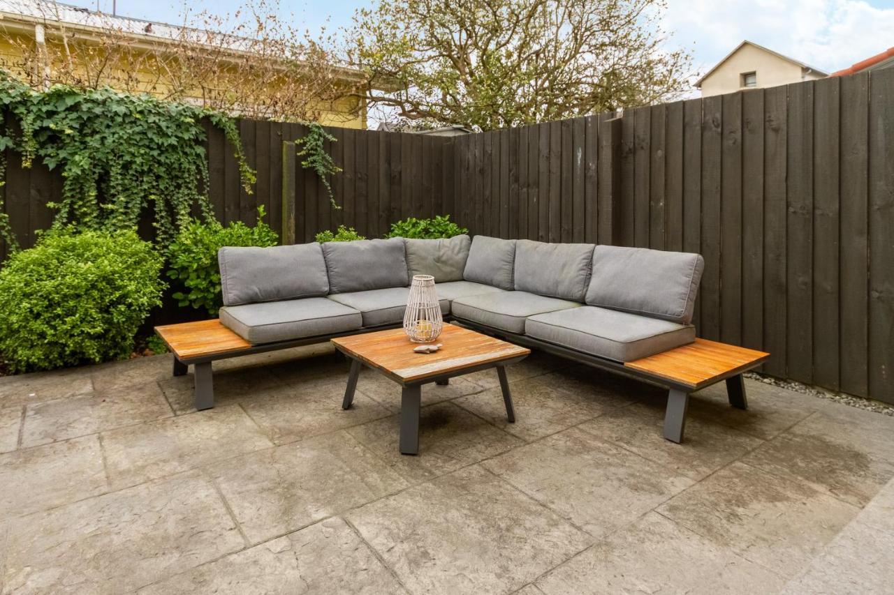 Apartment Downtown Delight 2 Bed 1 Bath - Single Garage Christchurch