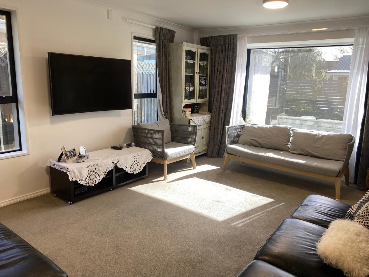 20a Chepstow Avenue, Chch *
