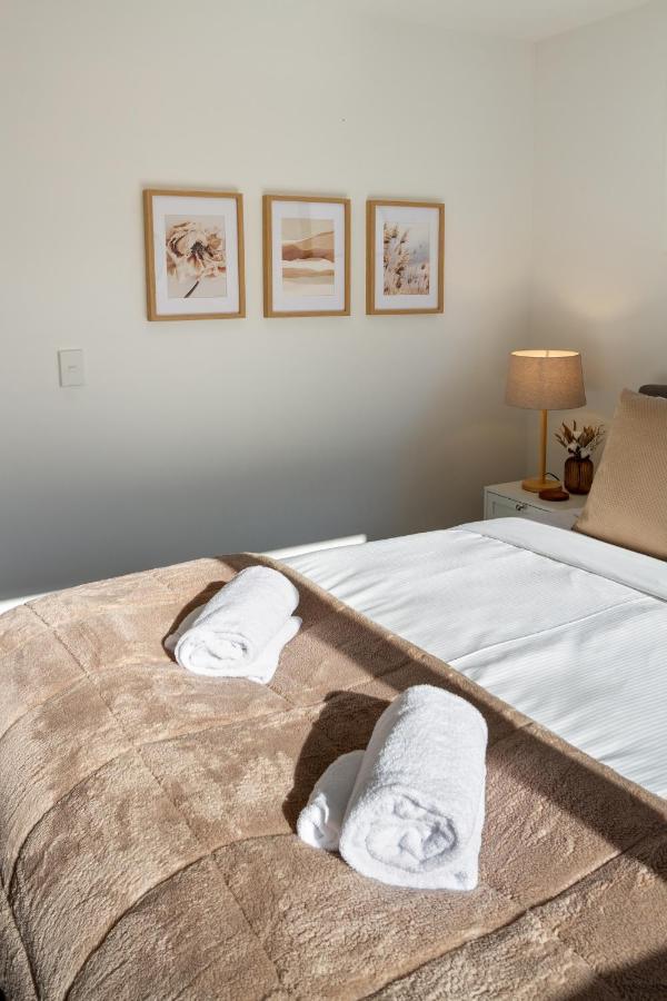 Apartment Modern Townhouse Cashel Street 2 Bed 2 Bath *