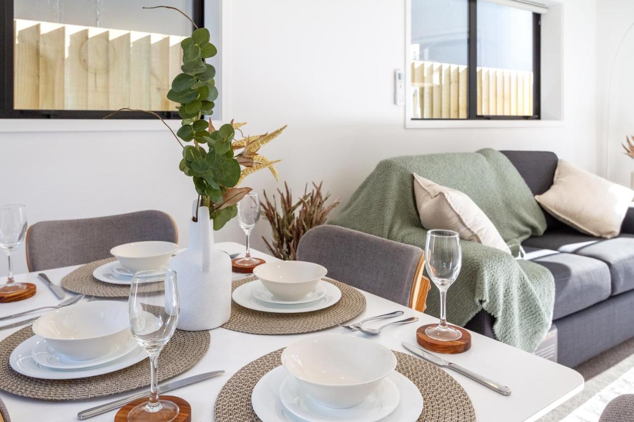 Modern Townhouse Cashel Street 2 Bed 2 Bath Apartment Christchurch