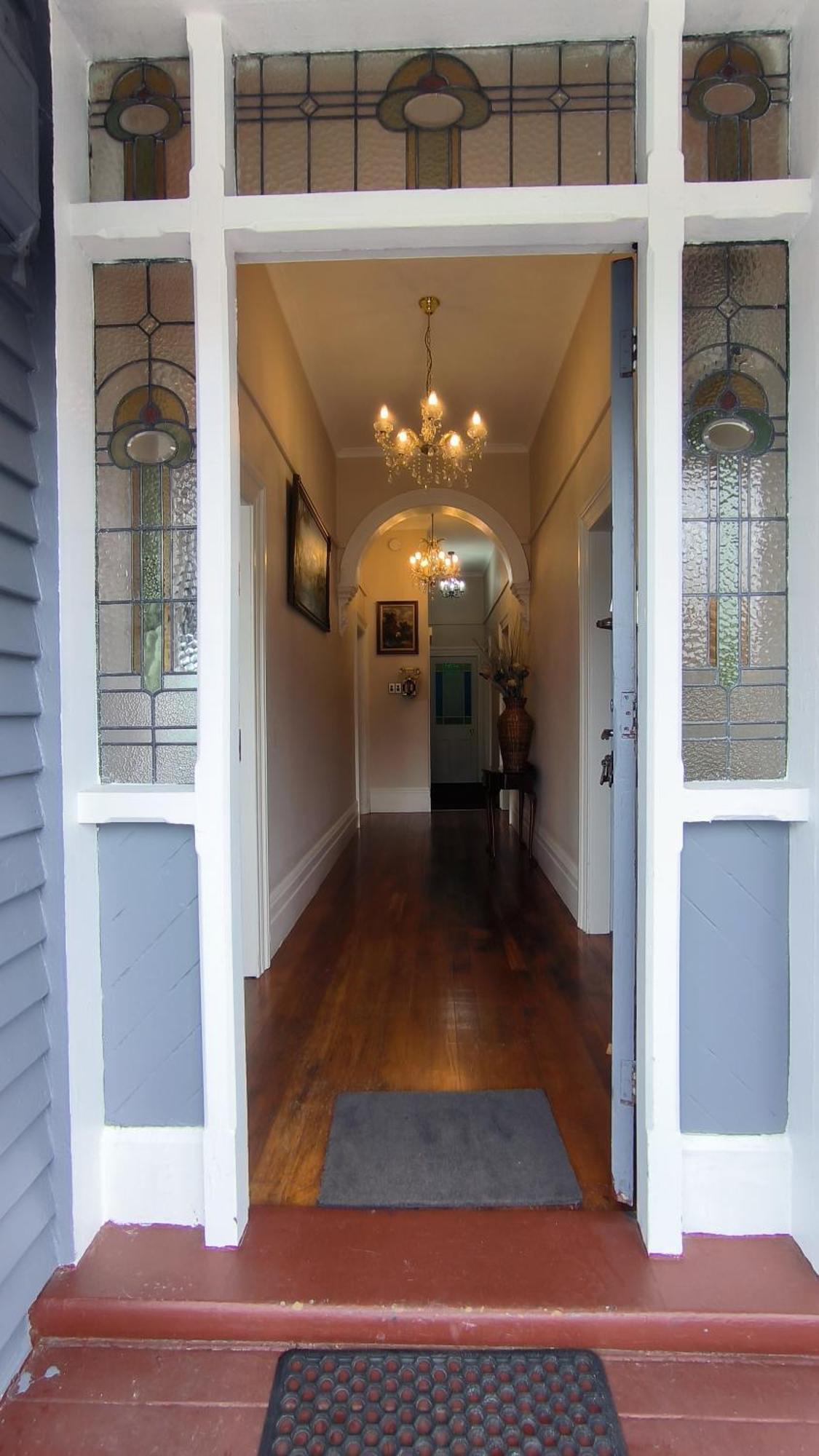 Villa Centre Superior 3 Large Double Bedrooms *