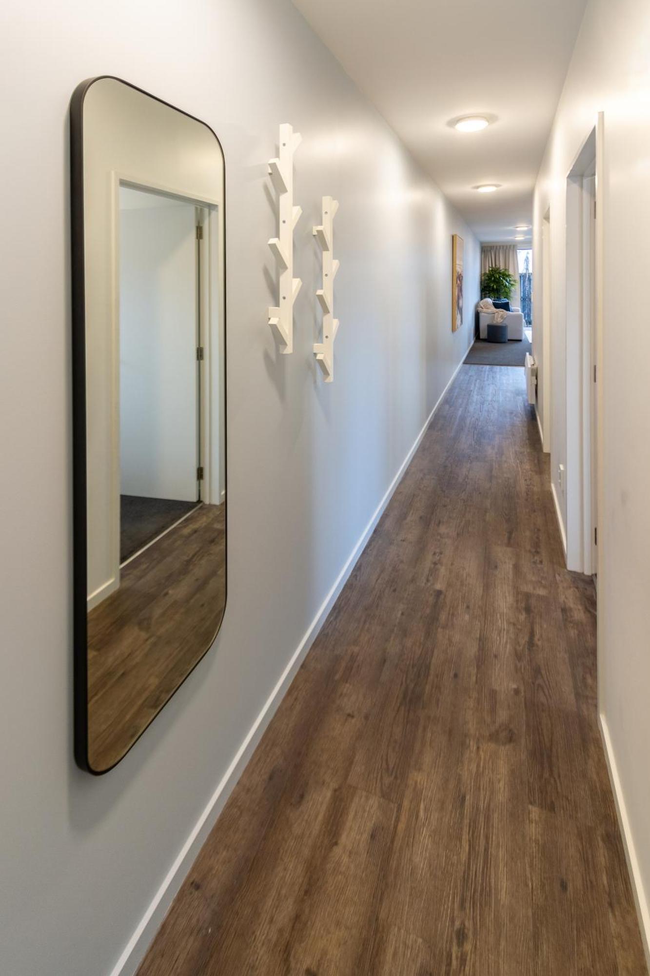 Luxurious - Single Level 2 Bed Apartment
