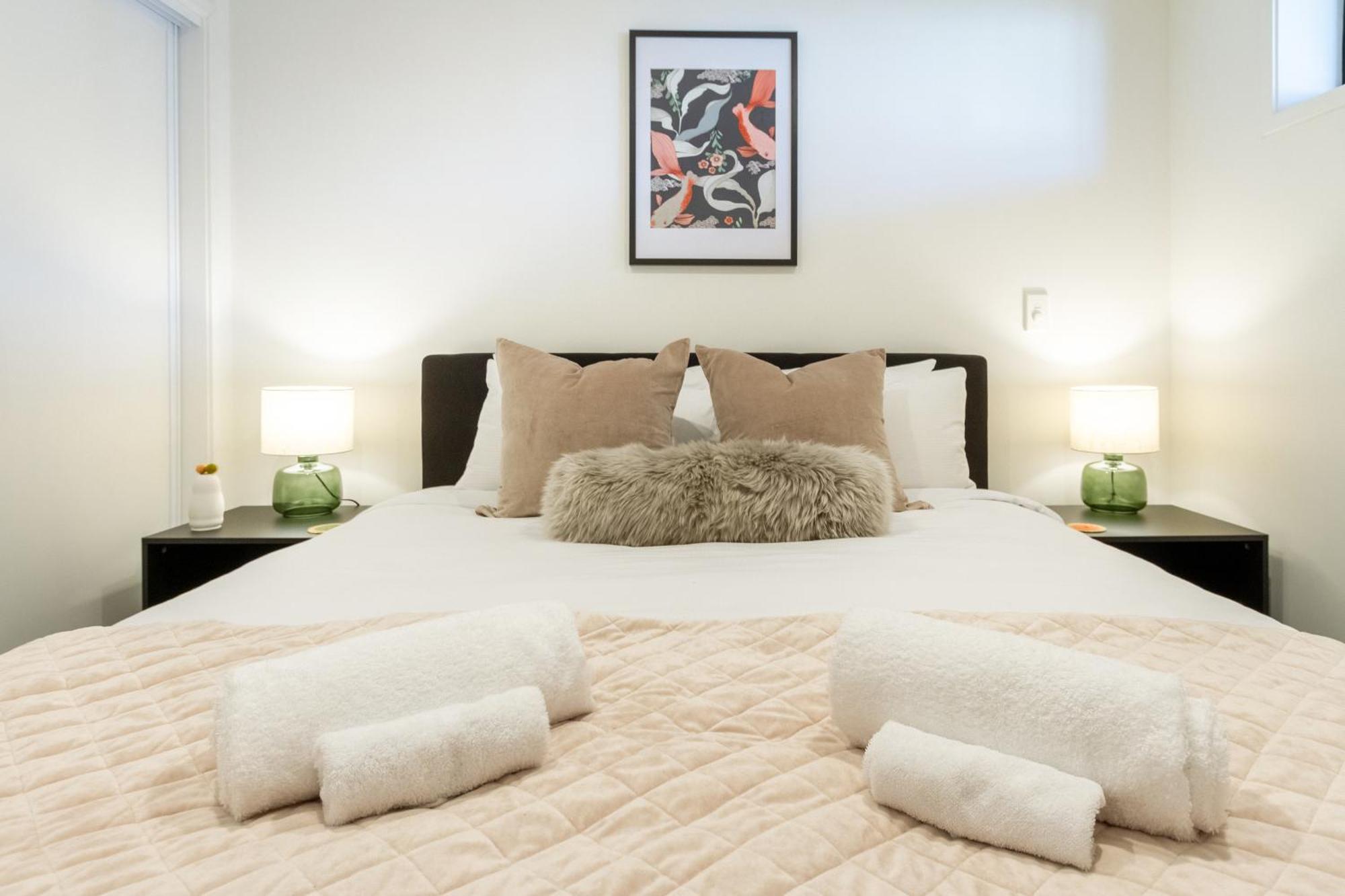 Apartment Cozy 1-bed With Park Views, Sleeps 4