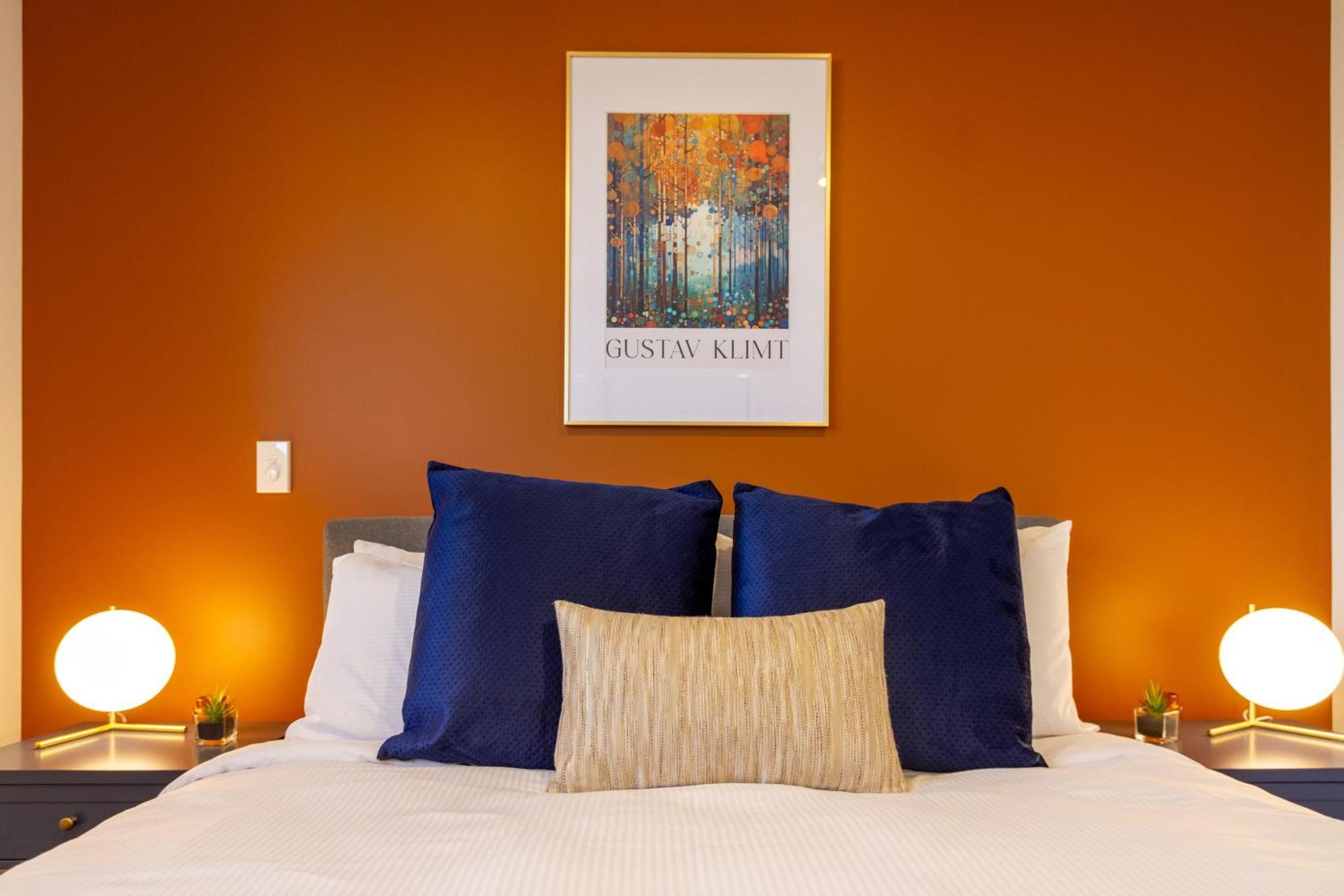 Cozy 2 Bedroom Near Biking And Trails Apartment