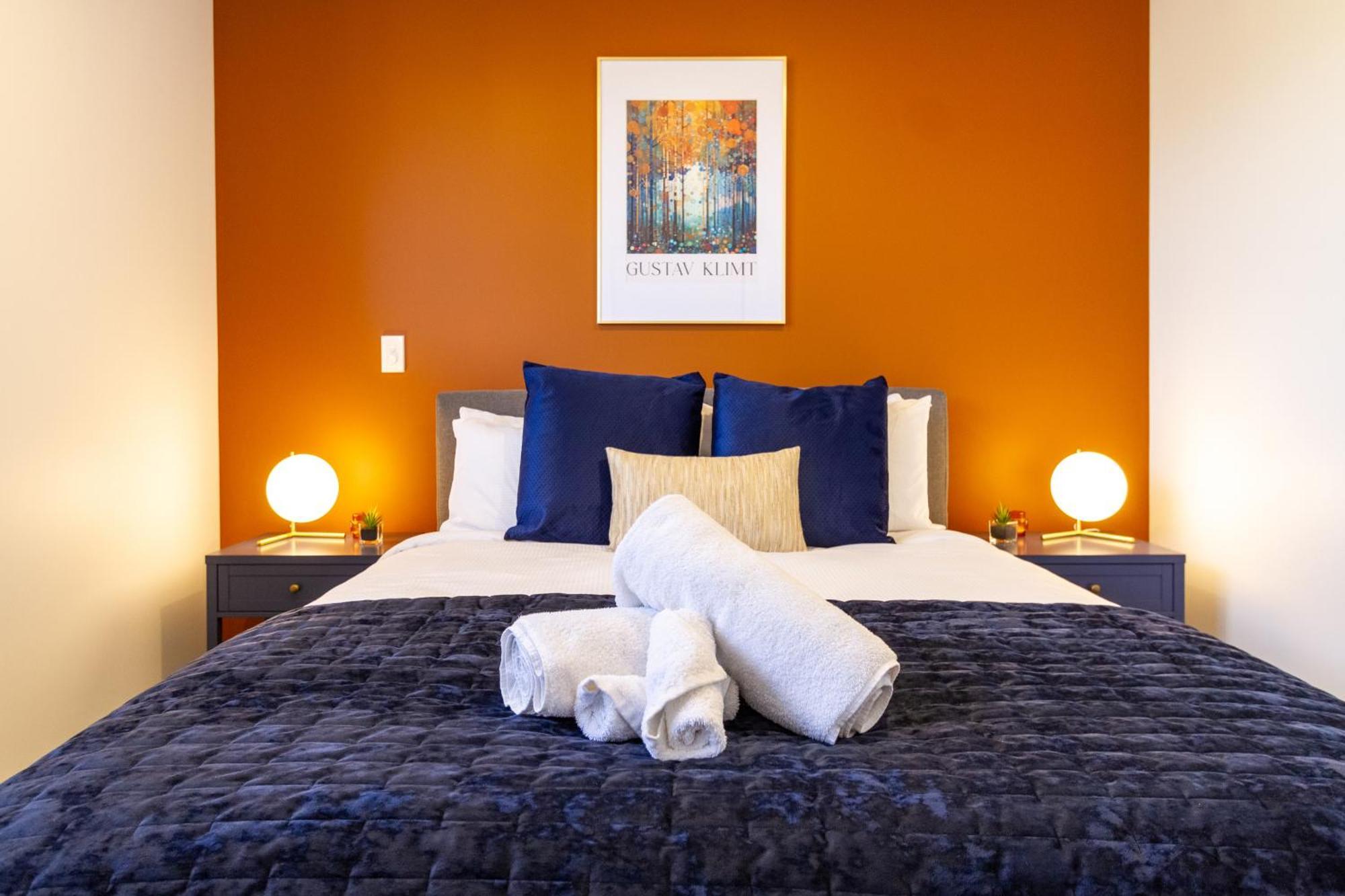 Cozy 2 Bedroom Near Biking And Trails Apartment