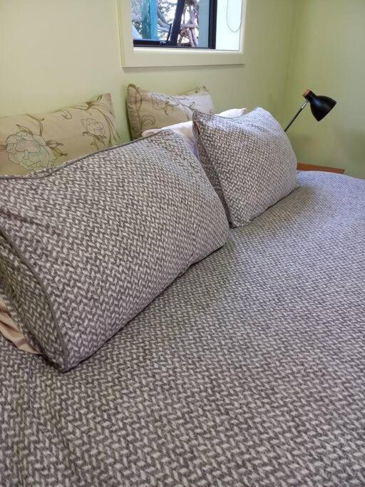 Garden Setting, Quality Independent For Two *