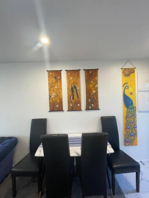 Holiday home Cbd 2 Bedroom Parkside Living By Hagley With Free Parking Christchurch