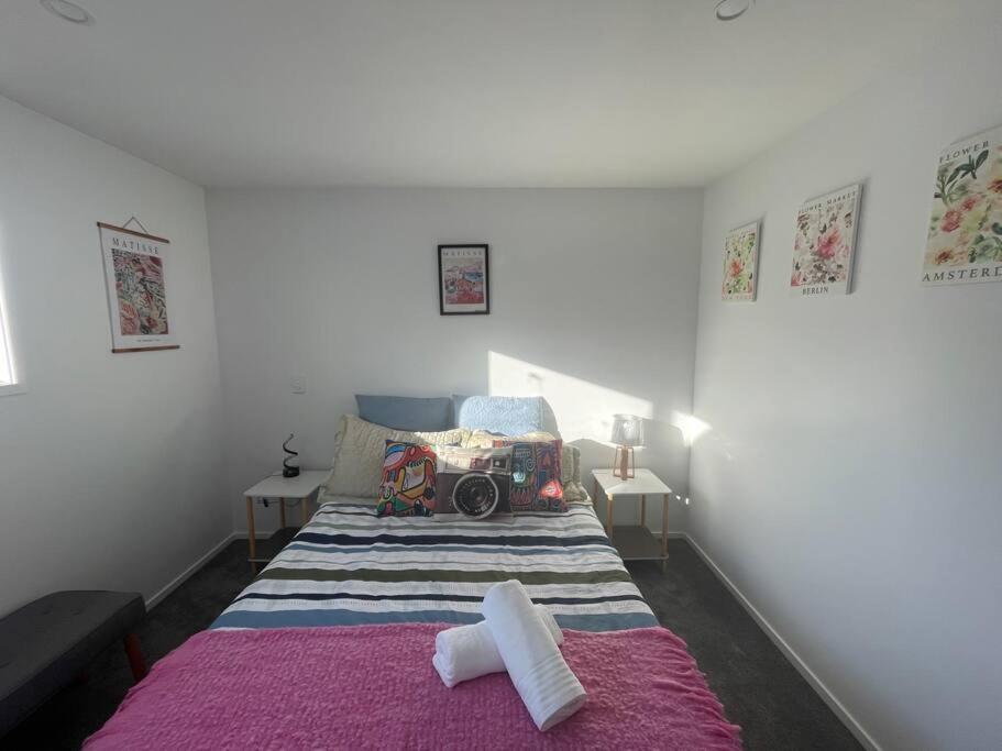 Cbd 2 Bedroom Parkside Living By Hagley With Free Parking Christchurch