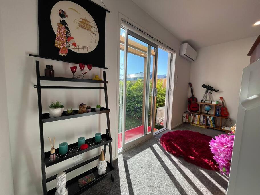 Cbd 2 Bedroom Parkside Living By Hagley With Free Parking *