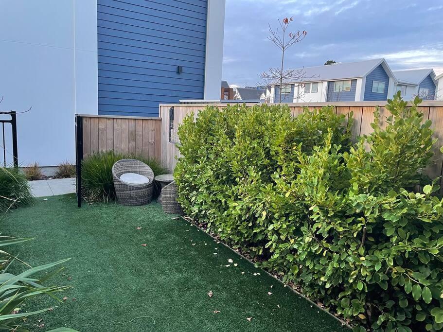 Holiday home Cbd 2 Bedroom Parkside Living By Hagley With Free Parking *