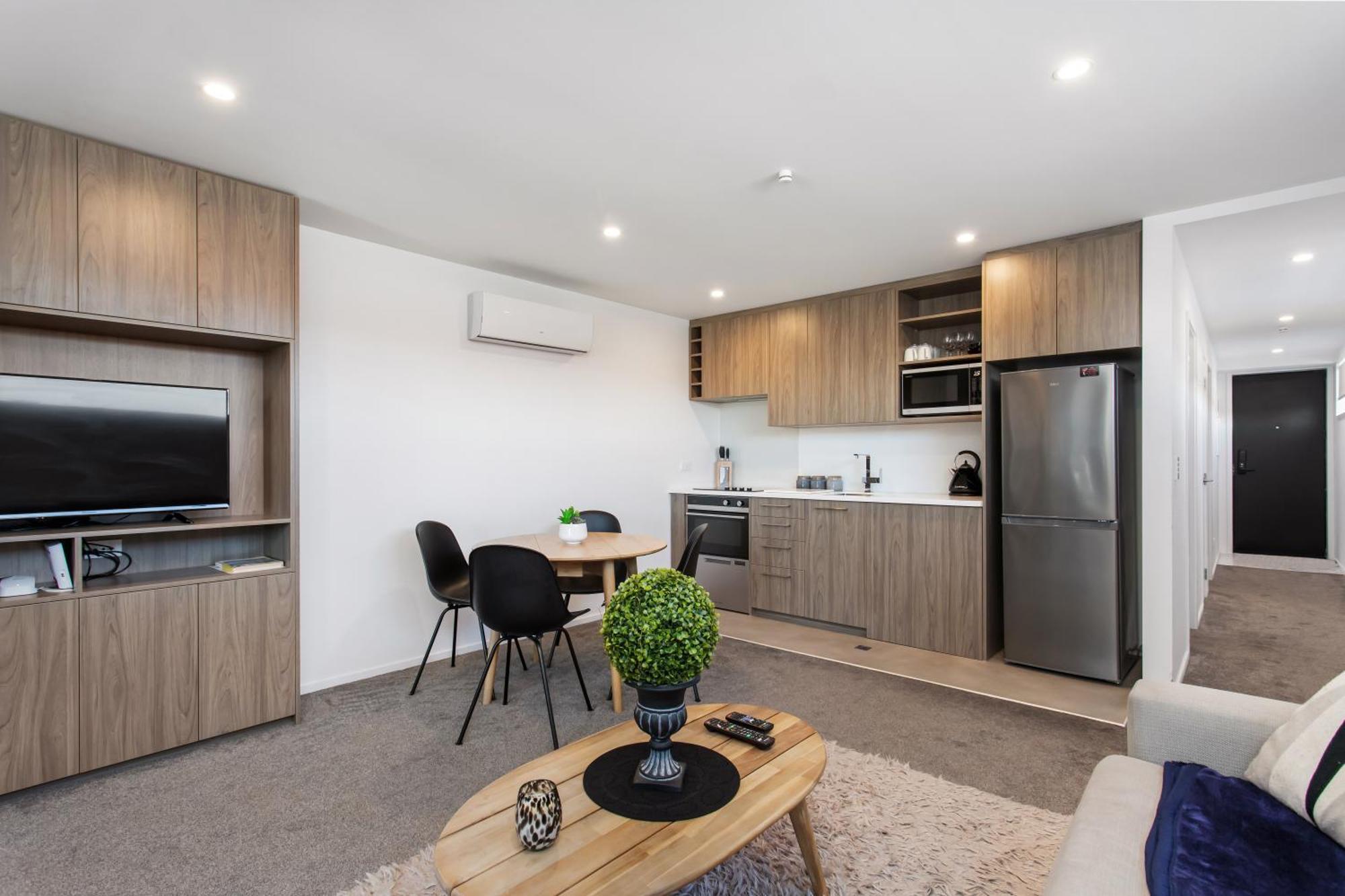 Affordable Hagley Park Super Fast Wifi Apartment Christchurch