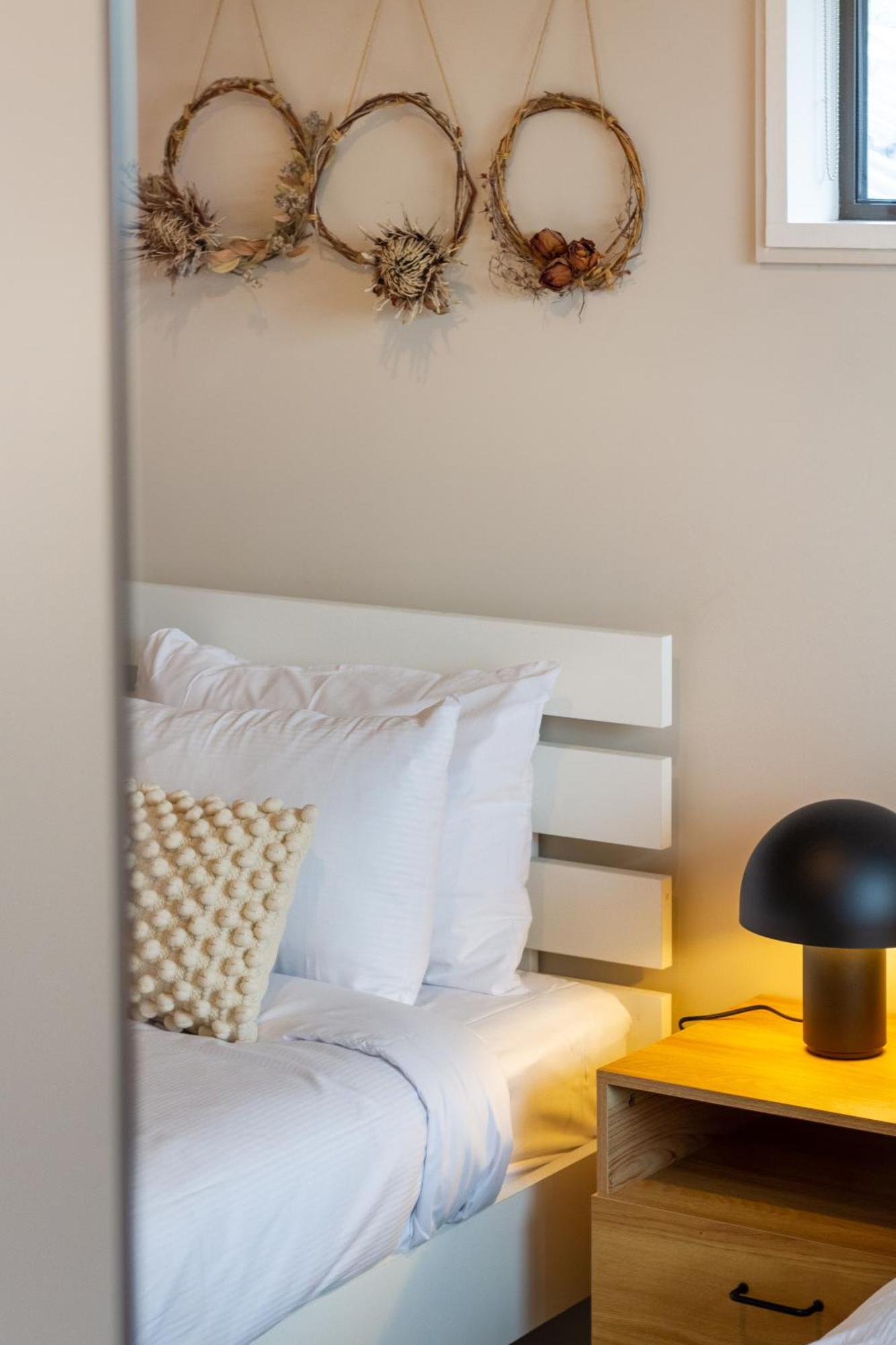 Modern Comforts In Hoon Hay Apartment