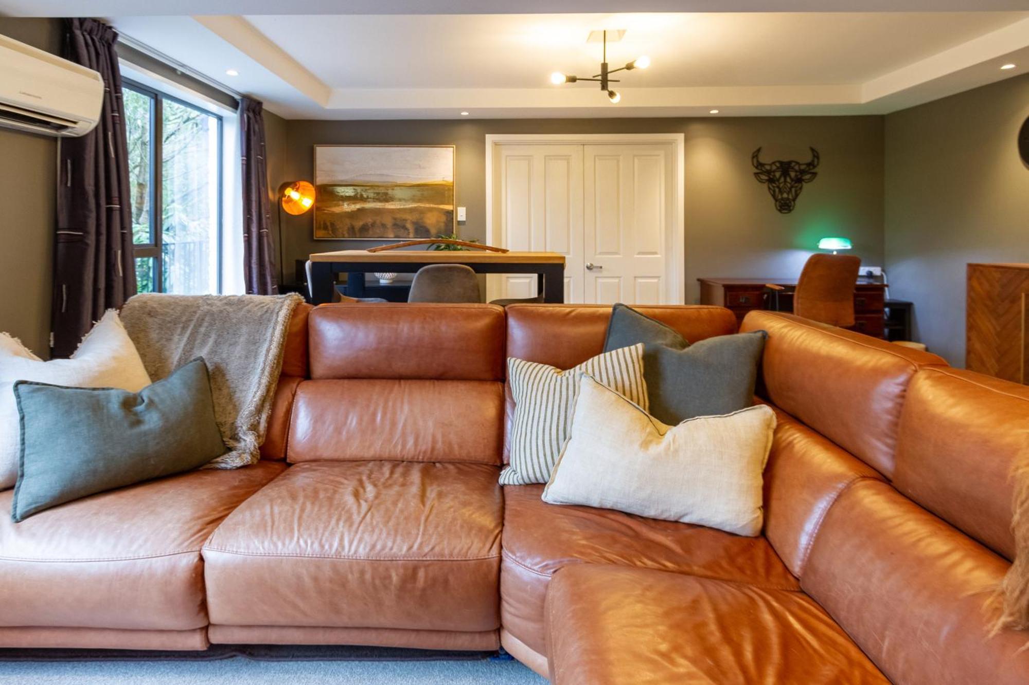 Modern Comforts In Hoon Hay Christchurch