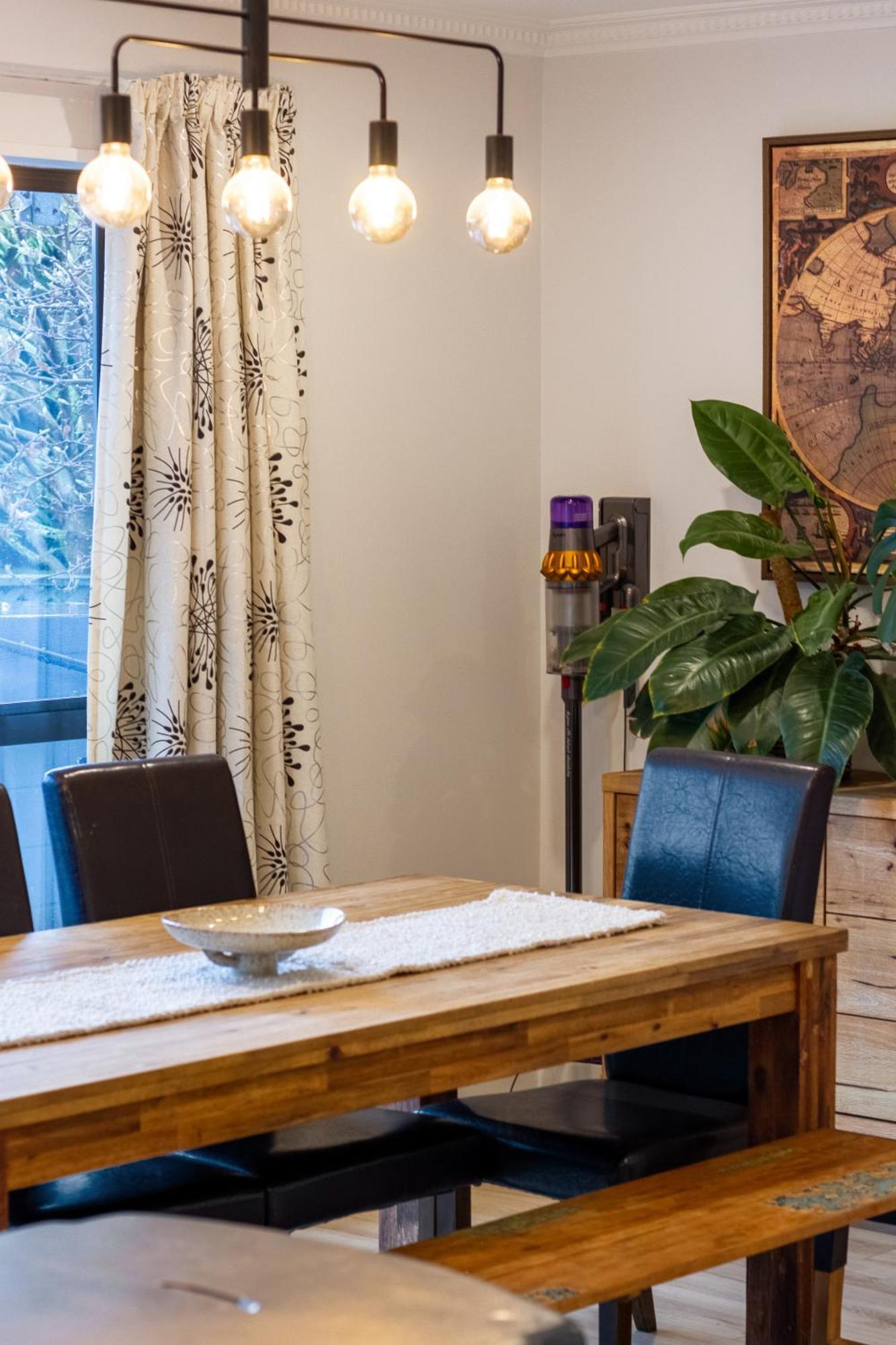 Modern Comforts In Hoon Hay Apartment *