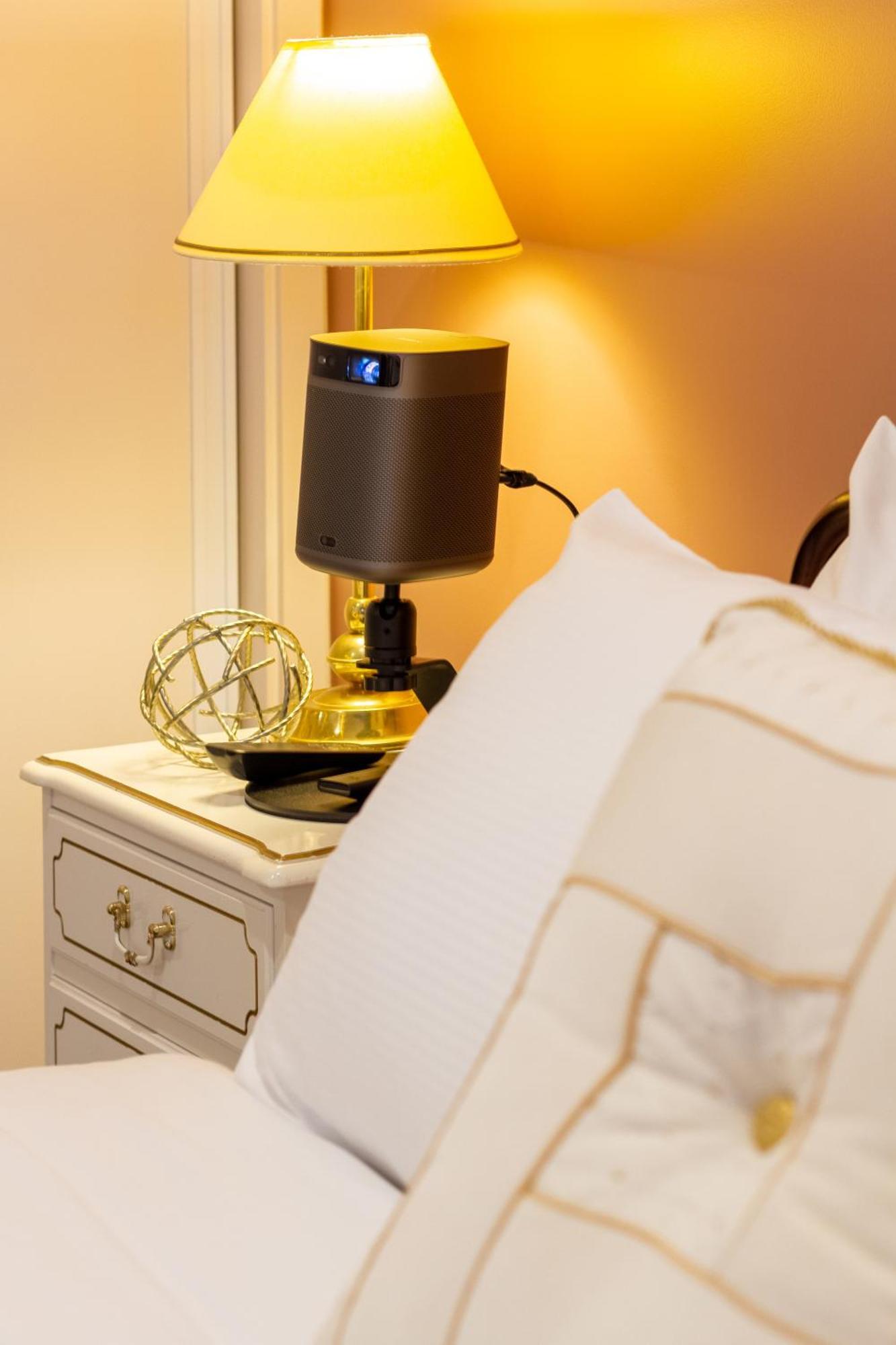 Your Charming And Cosy Urban Away From *