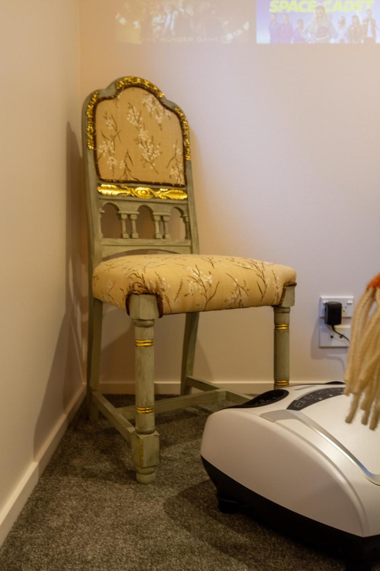 Your Charming And Cosy Urban Away From Apartment *