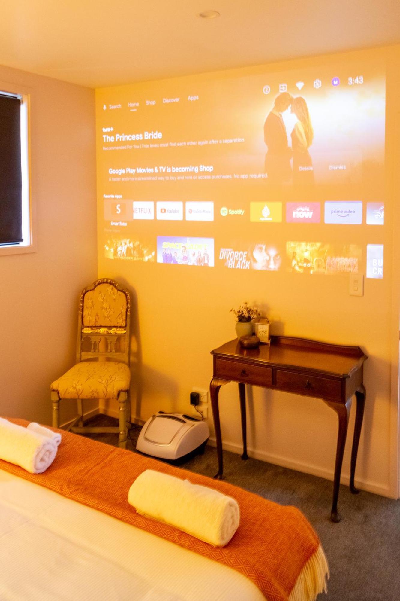 Apartment Your Charming And Cosy Urban Away From *
