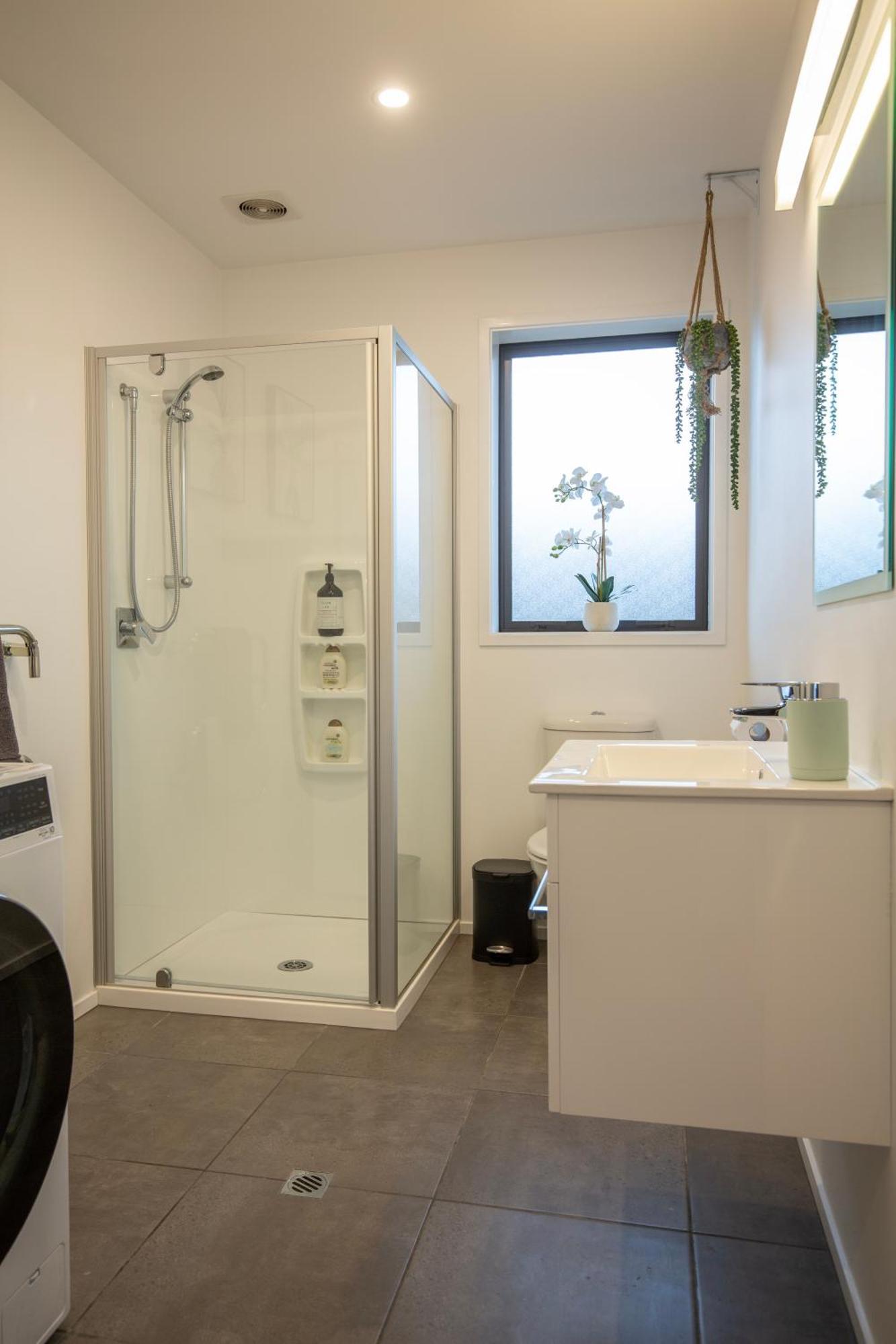 Stylish Central City Apartment On Bealey Apartment
