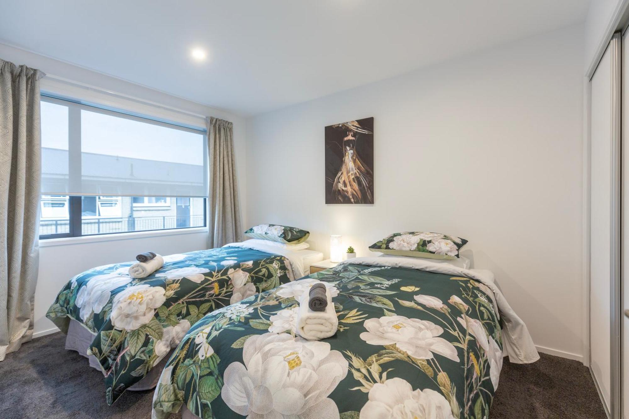 Stylish Central City Apartment On Bealey Apartment Christchurch