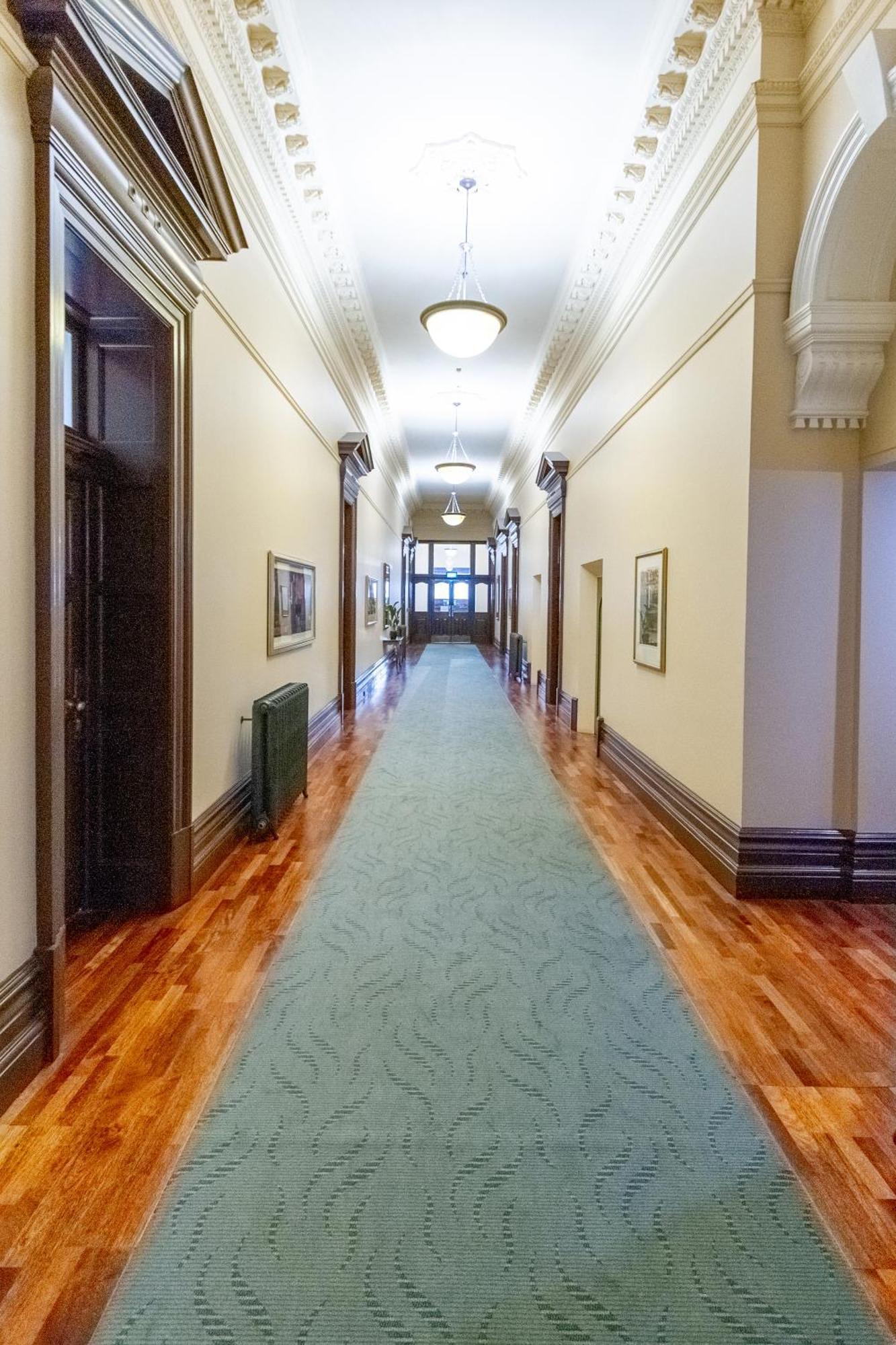 Beauty In The Cbd - 1bed Free Parking Pool