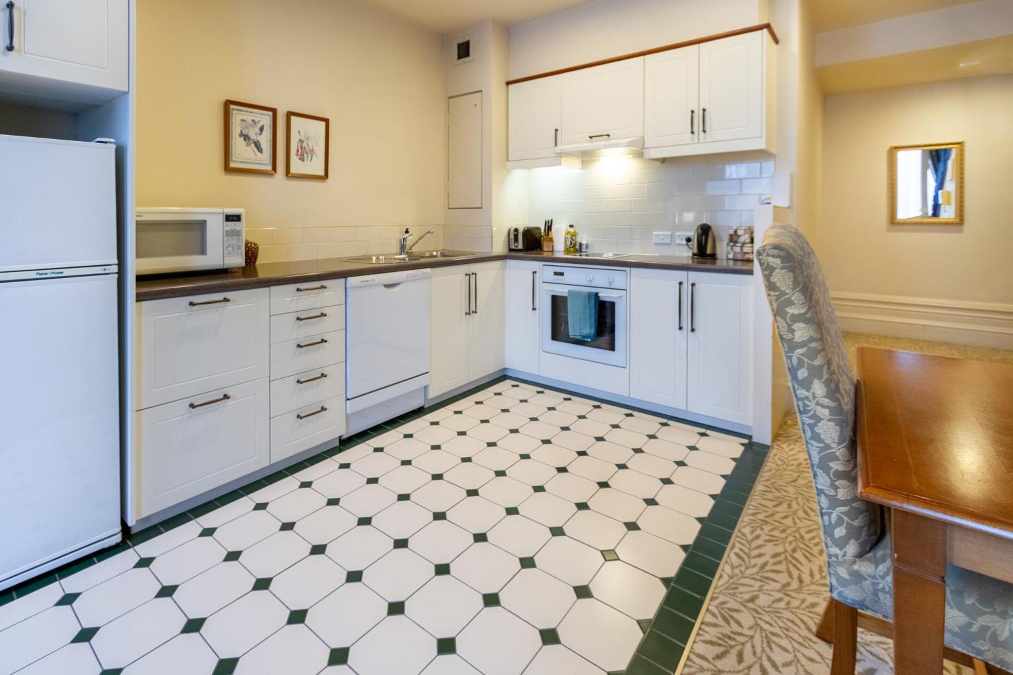 Beauty In The Cbd - 1bed Free Parking Pool Christchurch