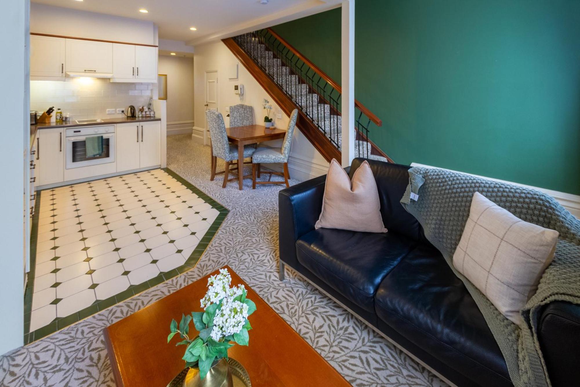 Beauty In The Cbd - 1bed Free Parking Pool * Christchurch
