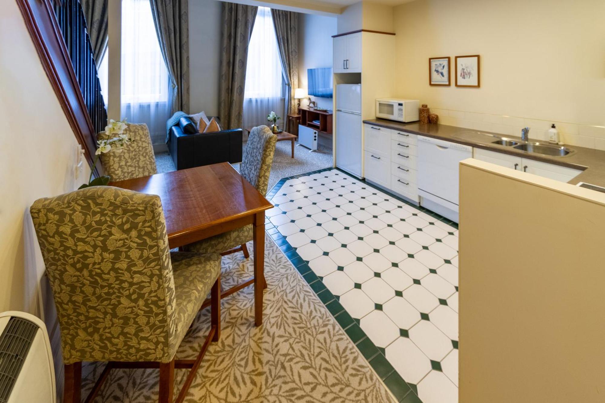 Apartment Beauty In The Cbd - 1bed Free Parking Pool Christchurch