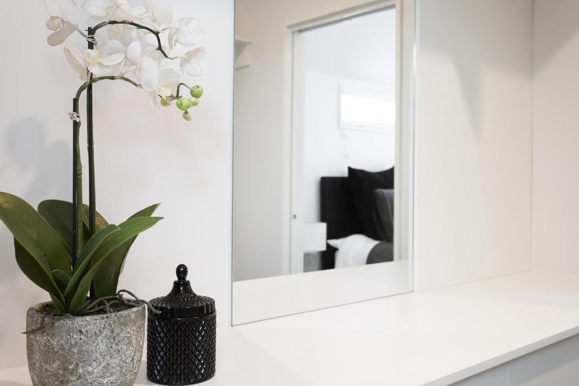A Luxurious Retreat Sleeps 6 Apartment