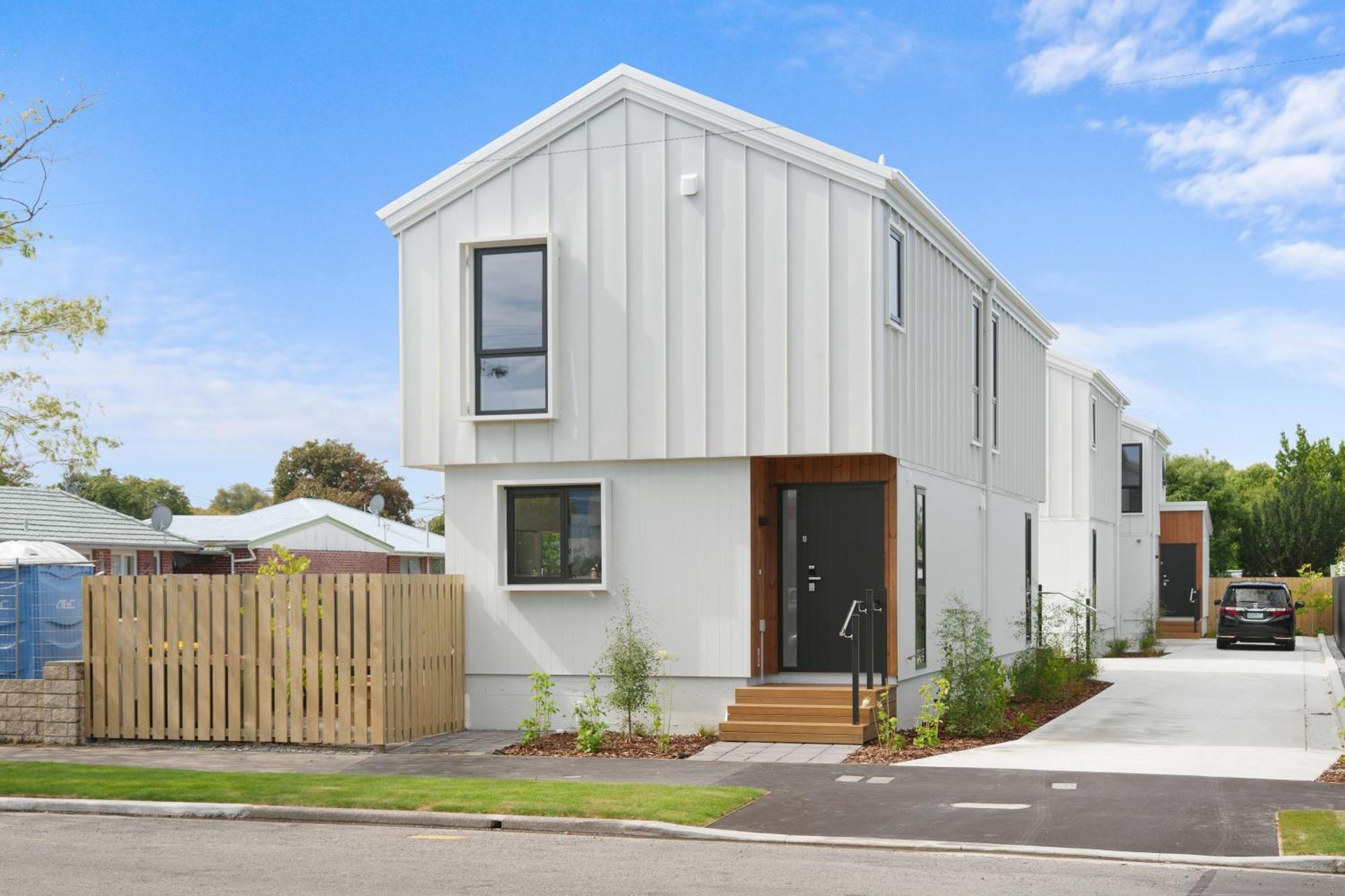 Mallside Retreat Close To Holiday home
