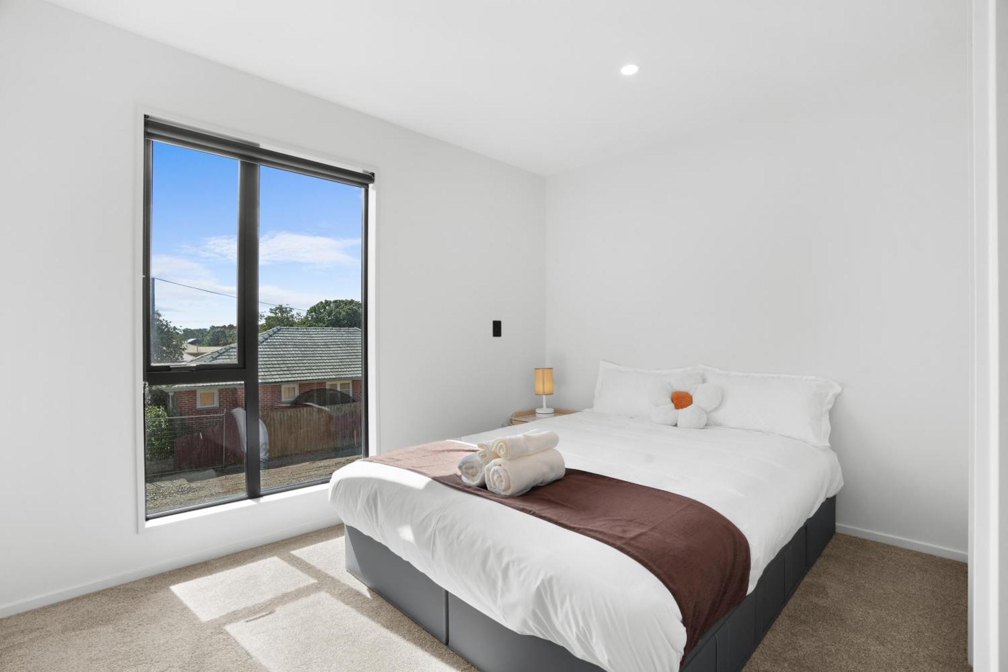 Mallside Retreat Close To *