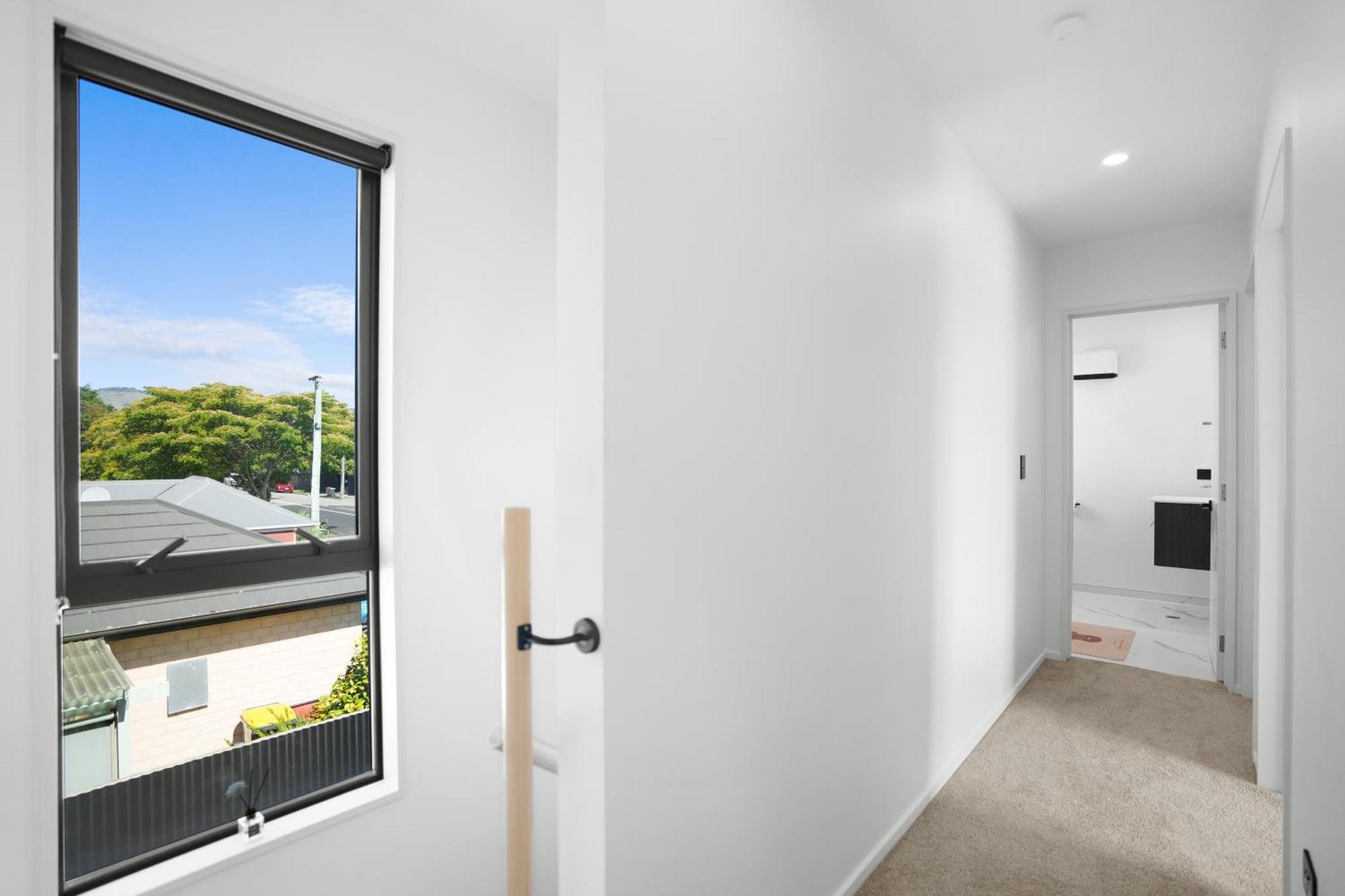 Mallside Retreat Close To