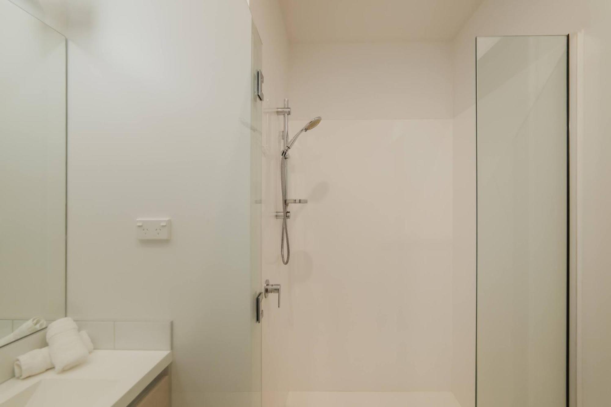 Convenient Pad - 2br Laundry Sleeps 5 Holiday home