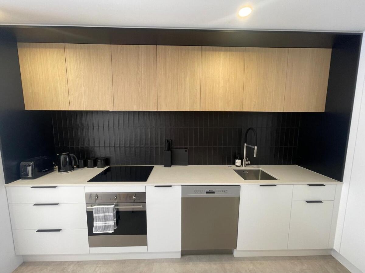 Luxury Cbd 2bed2bath With Parking Near Parks *
