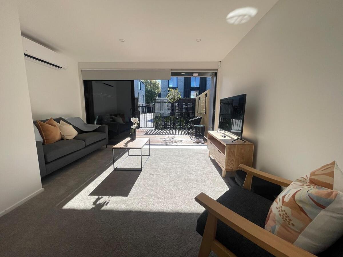 Luxury Cbd 2bed2bath With Parking Near Parks Apartment