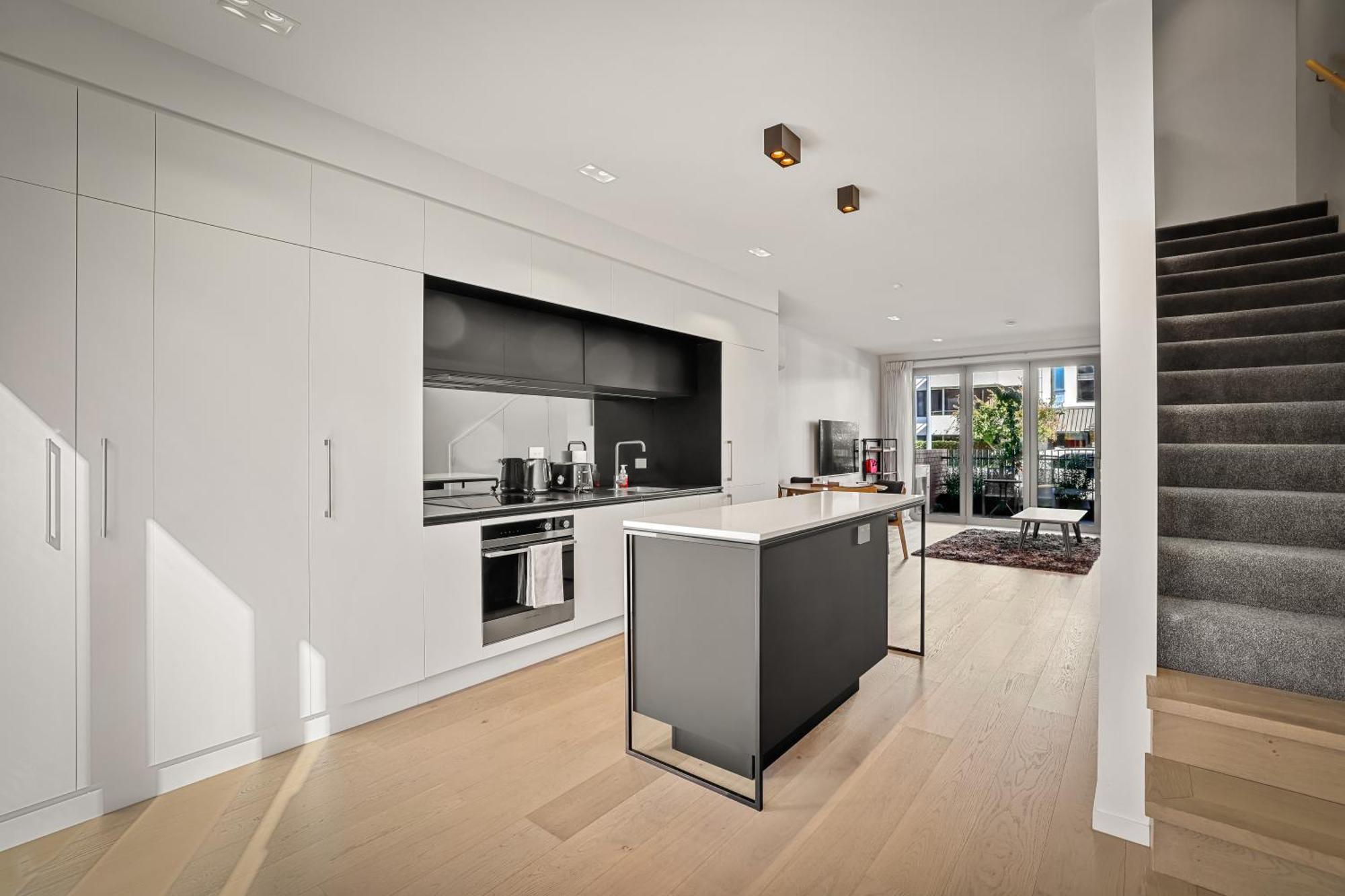 Aparthotel Modern Opposite North Hagley Park & Casino *