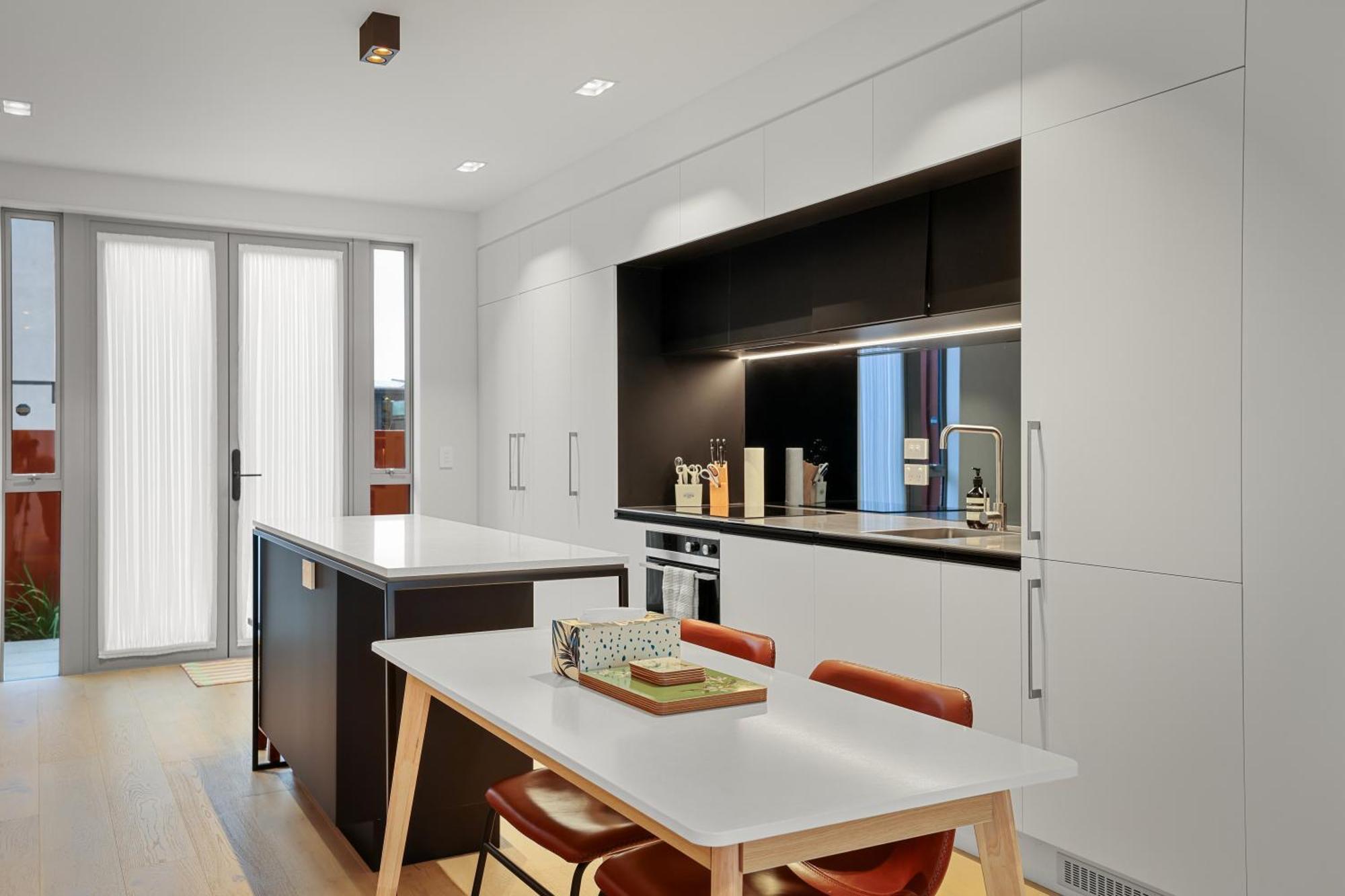 Modern Opposite North Hagley Park & Casino *