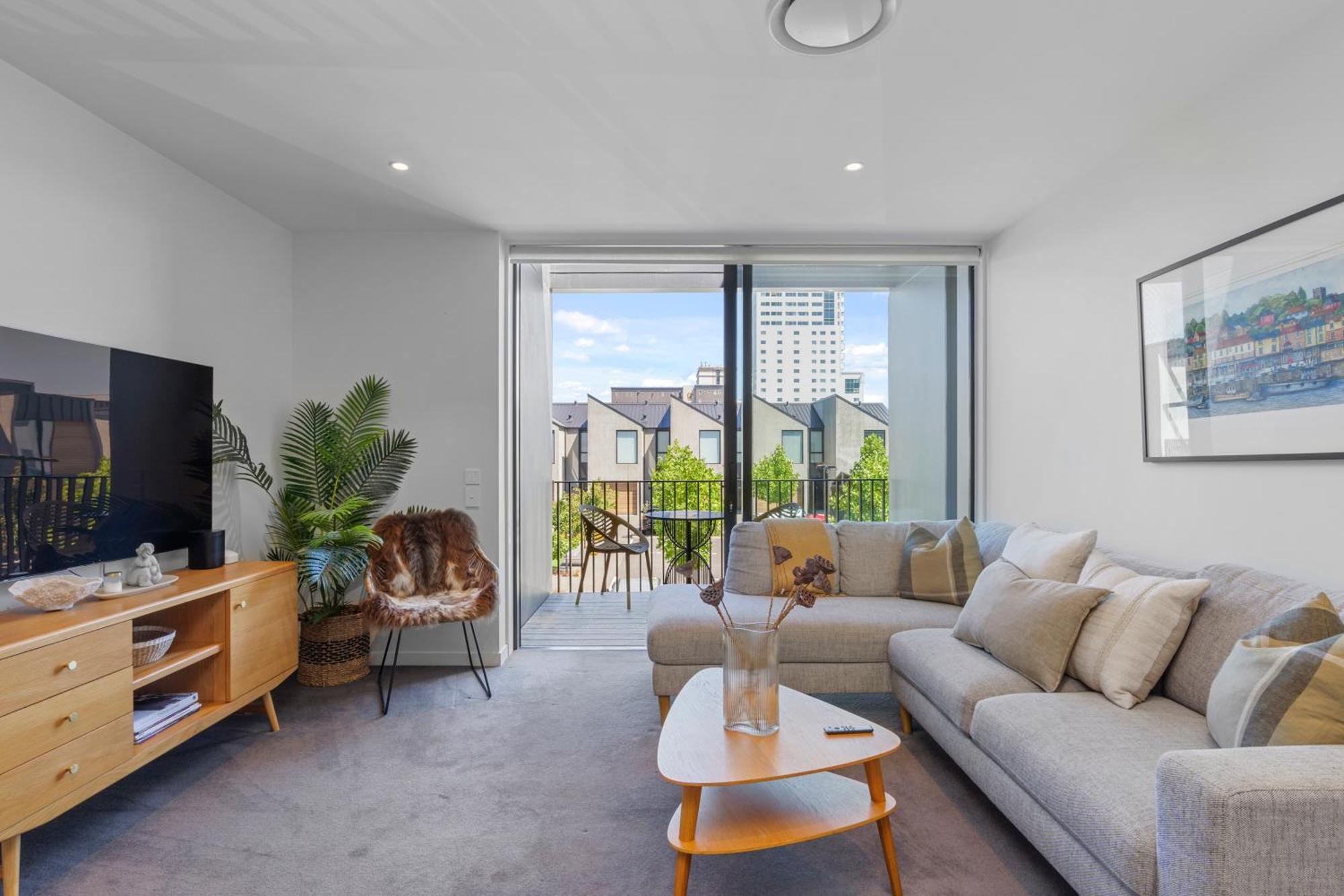 Latimer Apartment *