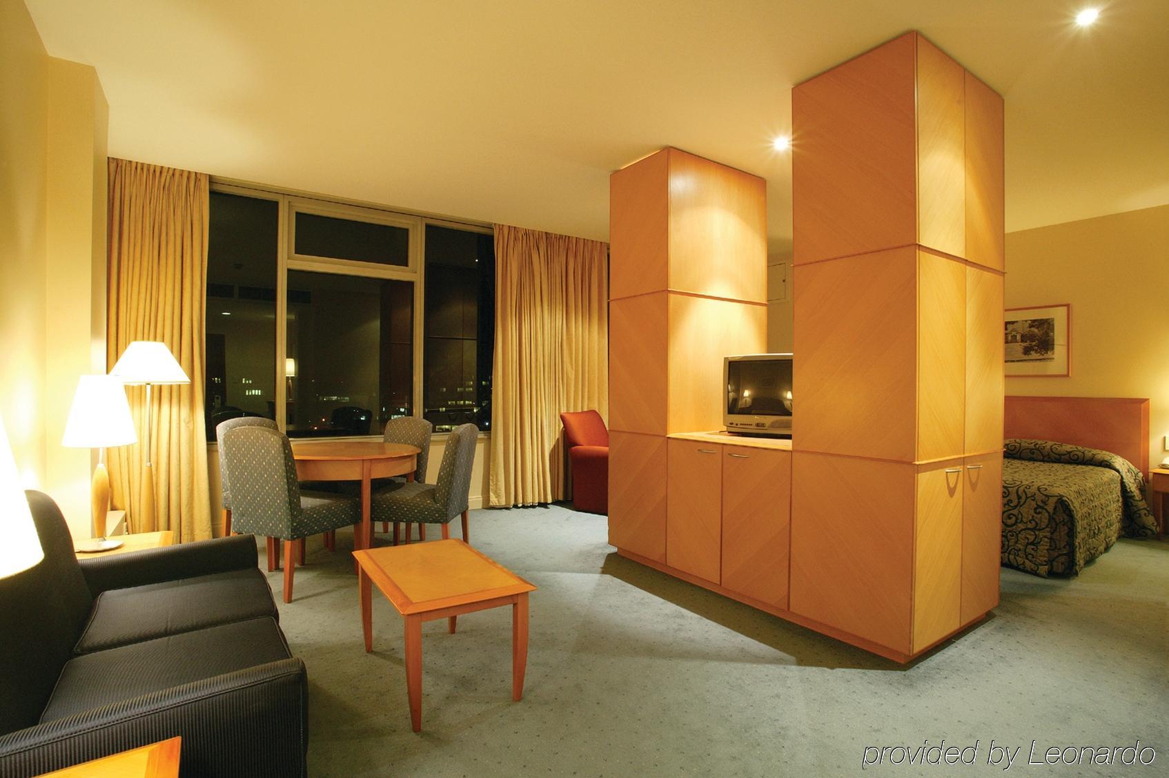 Copthorne Hotel 4*