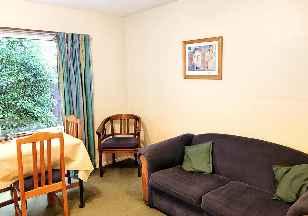 Hagley Park 3*
