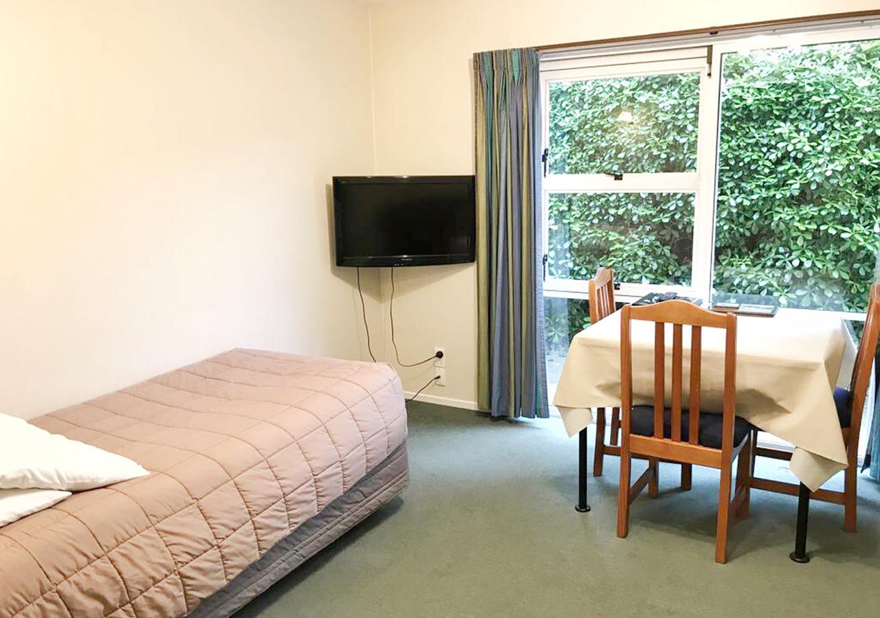 Hagley Park 3*
