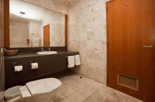 Hotel Camelot Cathedral Square Christchurch