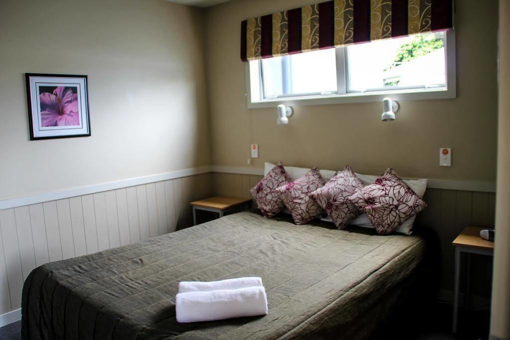 Amber Kiwi & Holiday park 4*